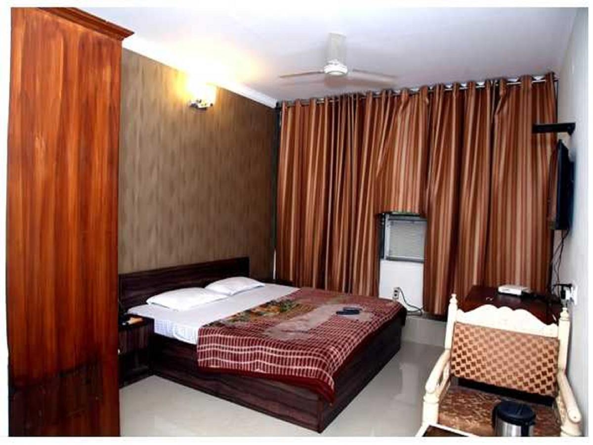 Hotel Haryana Chandigarh Exterior photo